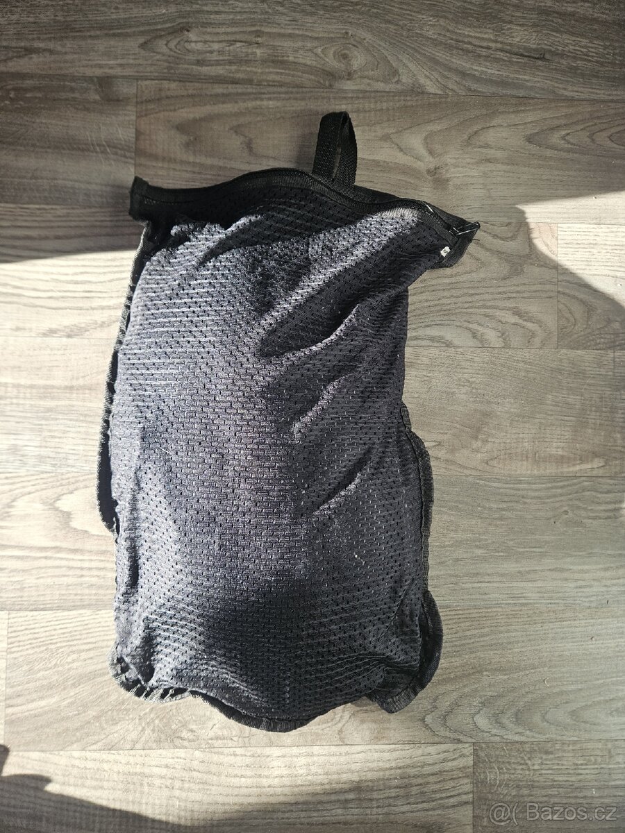 Chránič páteře - 4