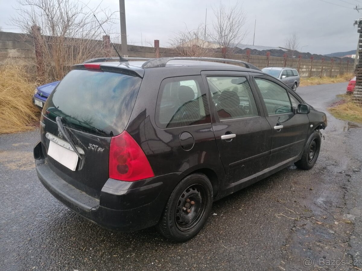 Peugeot 307 - 4