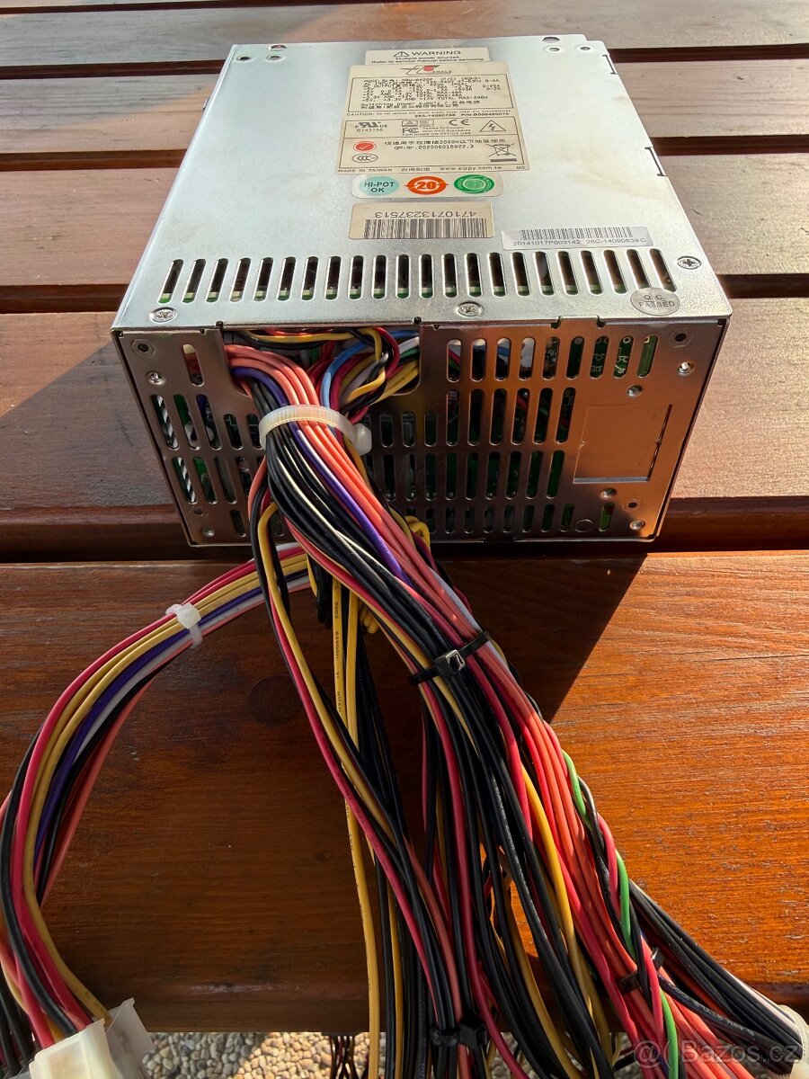 Serverový zdroj - 4