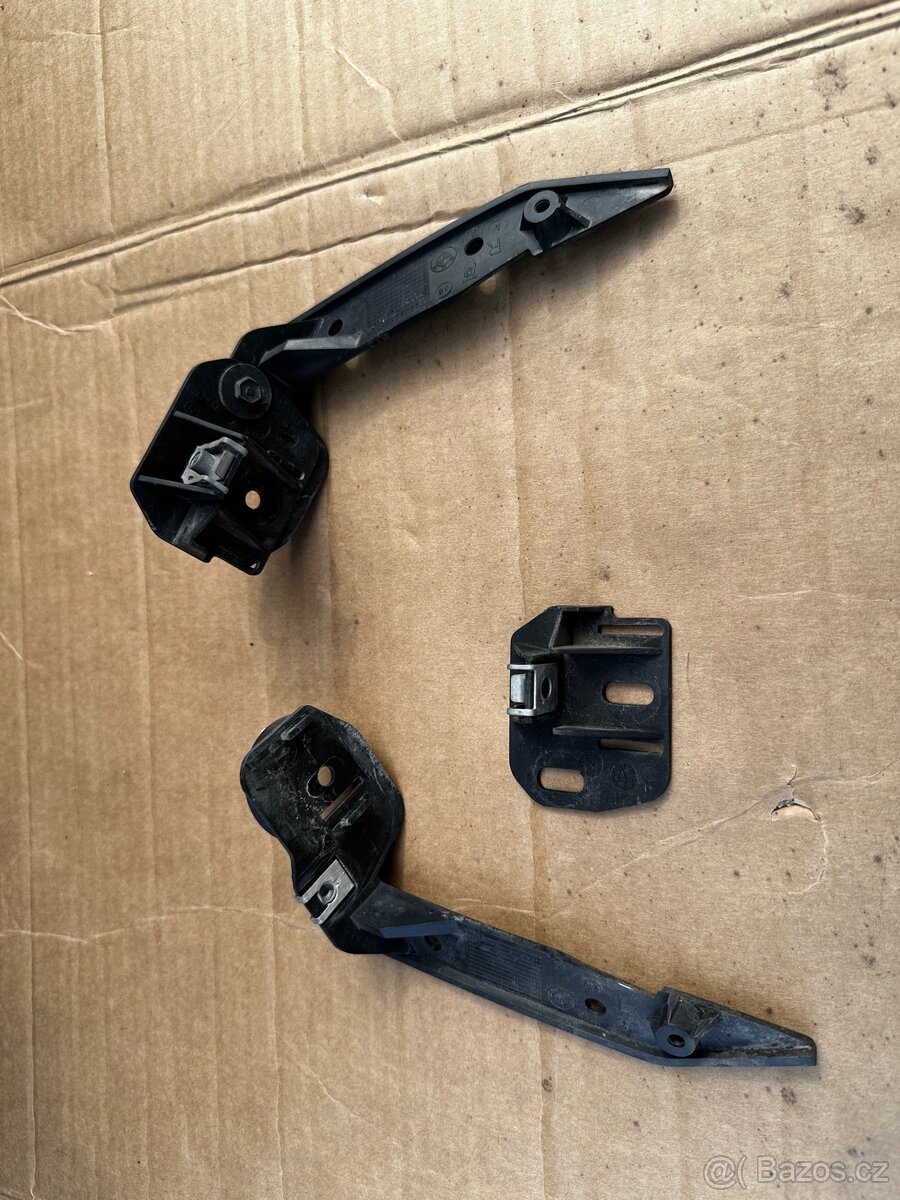 Plastový držák BMW E90 - 4