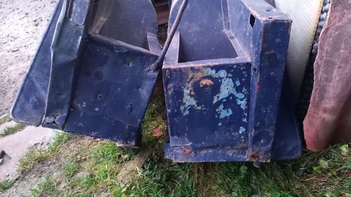 Zetor 25A/K-zadní blatníky - 4