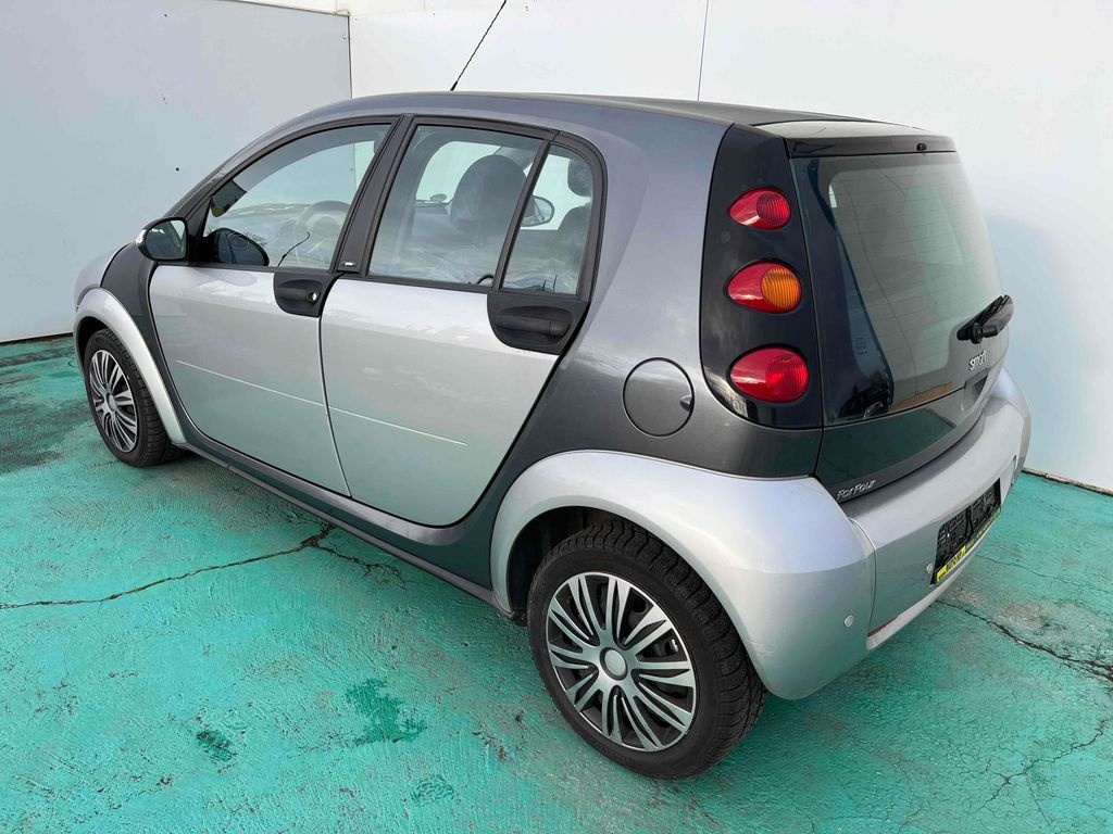 Smart ForFour 1.1, 55kW, Klima, Senzory - 4