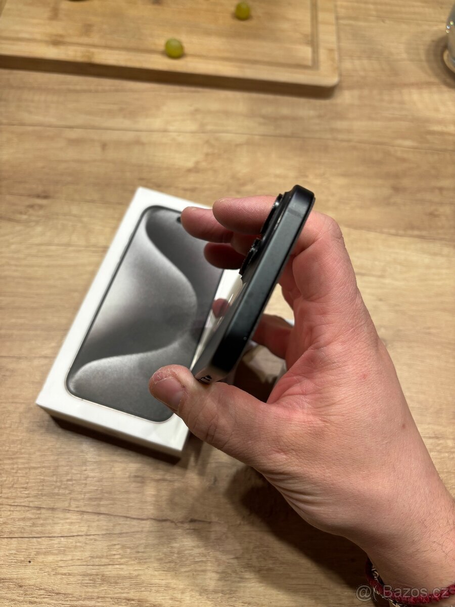 Prodám Apple iPhone 15 256 GB black černý 256gb, 87% - 4