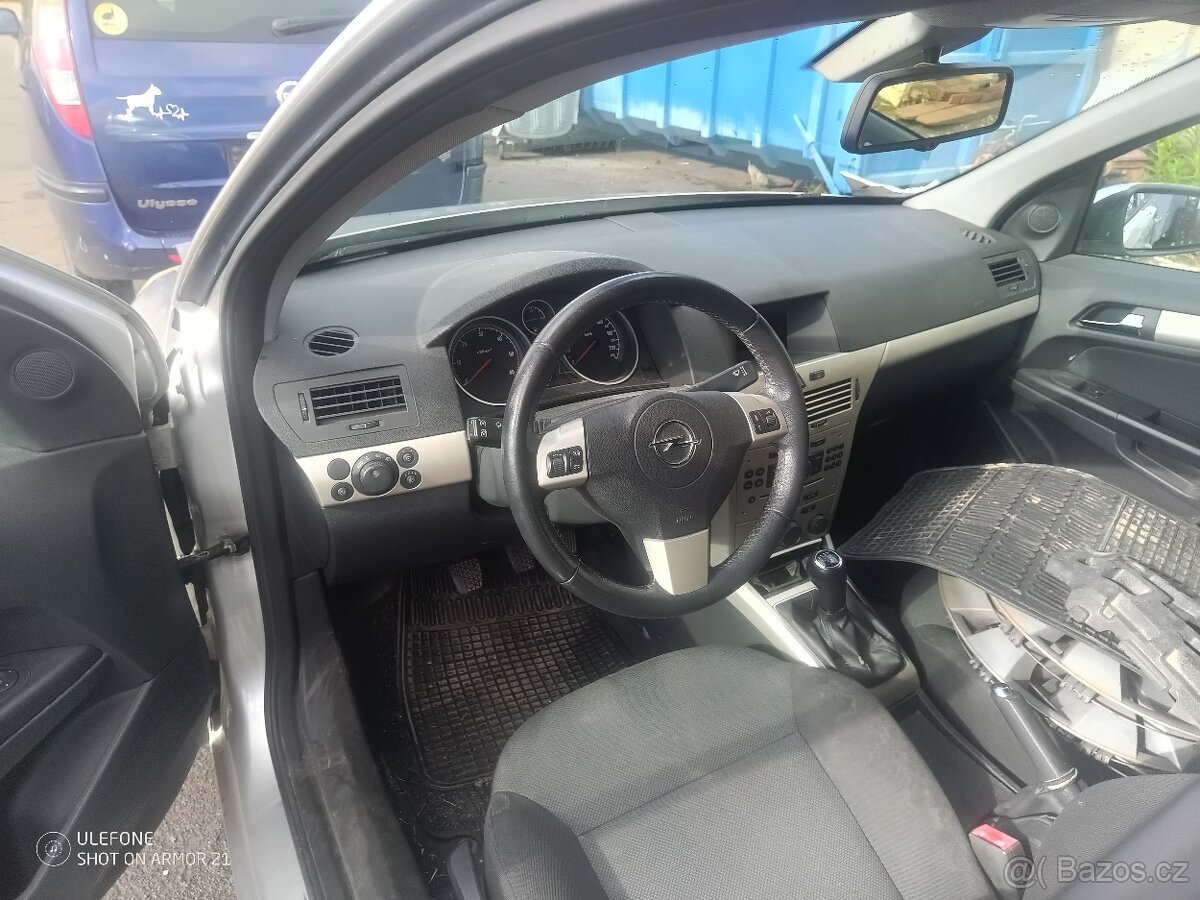 Opel Astra h 1.7 CDTI , 81 kw - 4