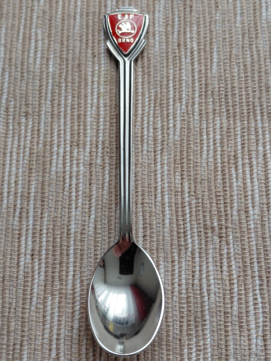 Tři lžičky pro sběratele - 4