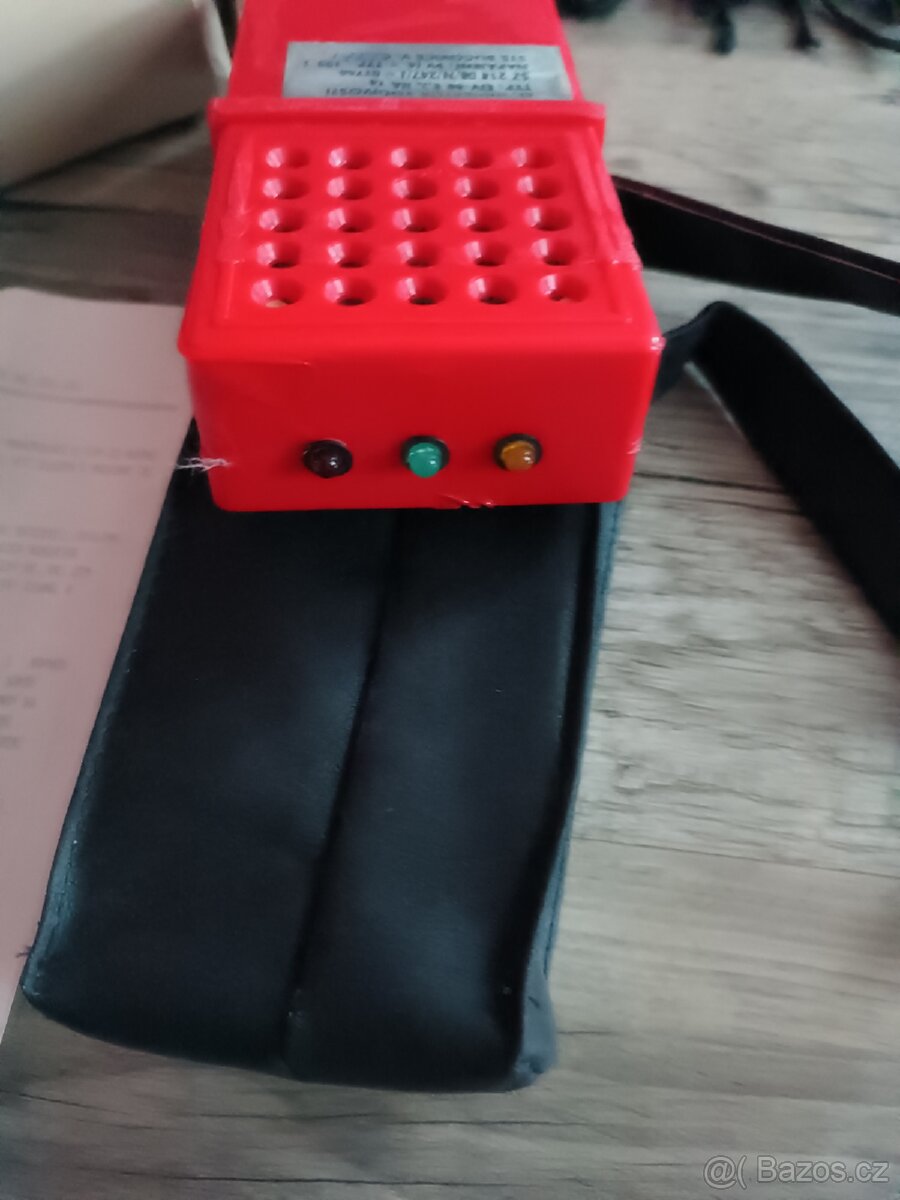 Retro elektrický indikátor vodivosti EIV- 88 - 4