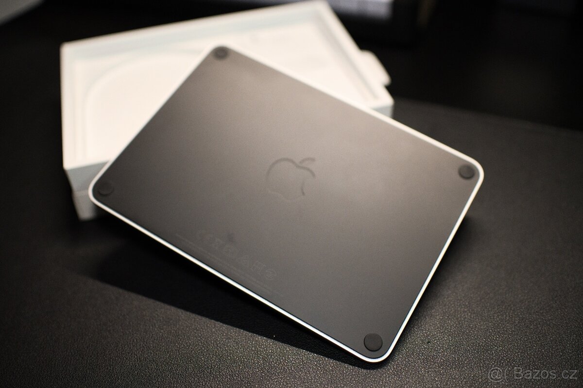 Apple Magic Trackpad (USB-C) – černý - 4