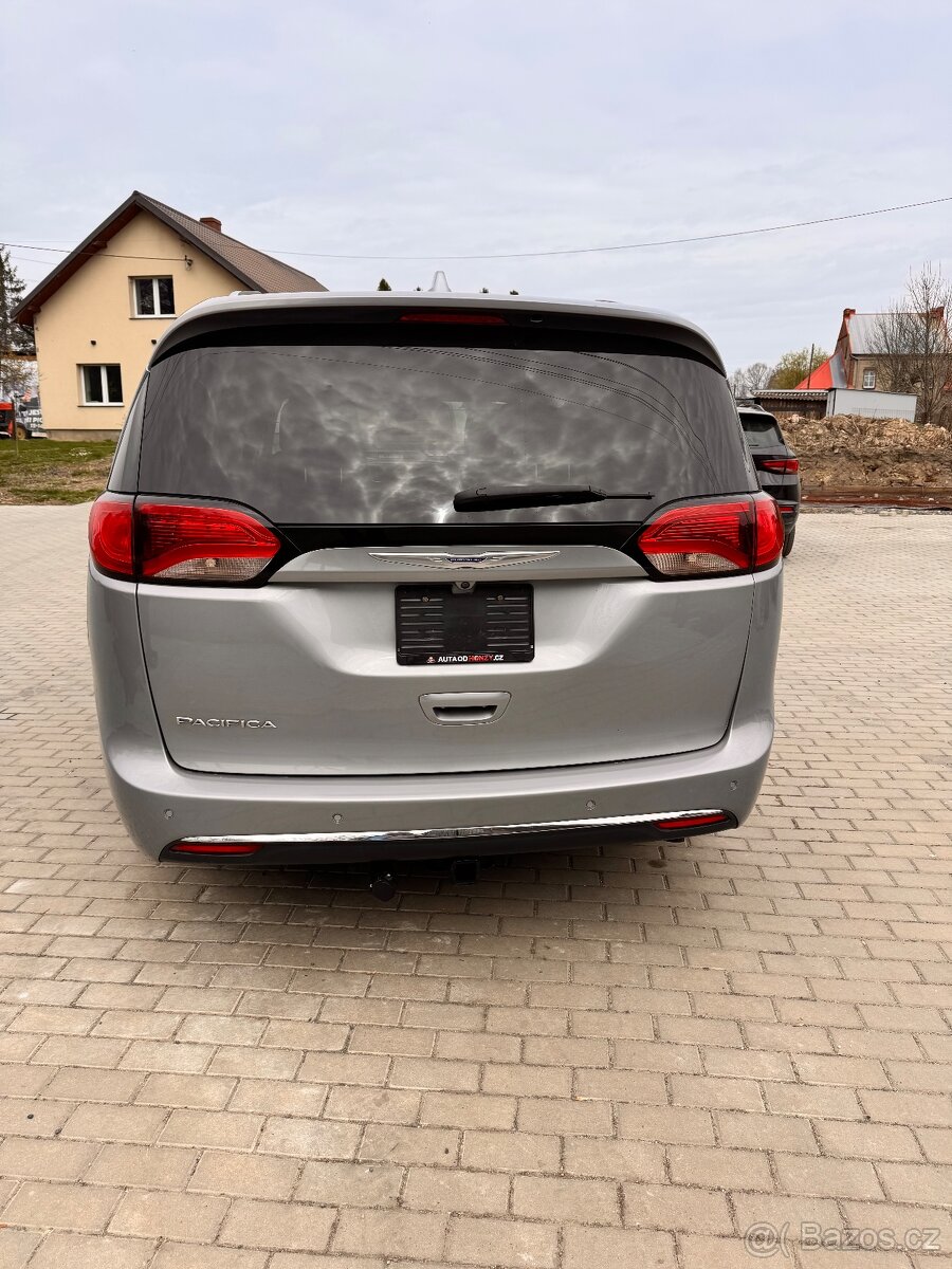 Chrysler Pacifica 3.6 V6 2020 TOP - 4