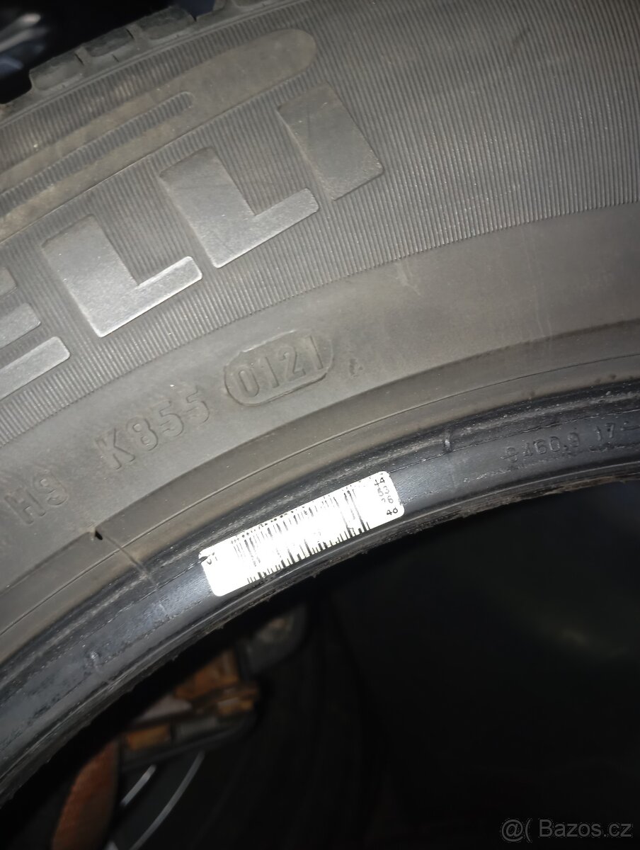 Zimní pneu 235/55/18 4ks i - 4