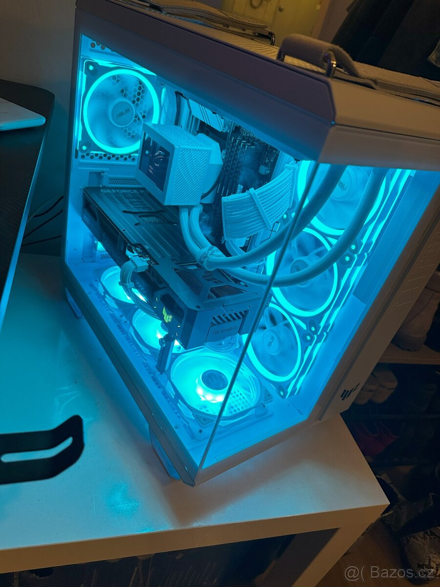 Vodní chladič Asus ROG RYUJIN III 240 ARGB - 4