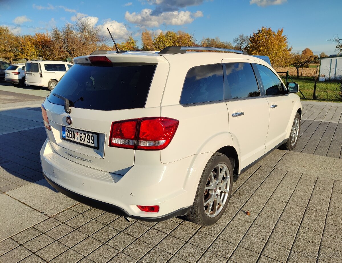 Prodám Fiat Freemont 7 míst, diesel, rv 2015 - 4