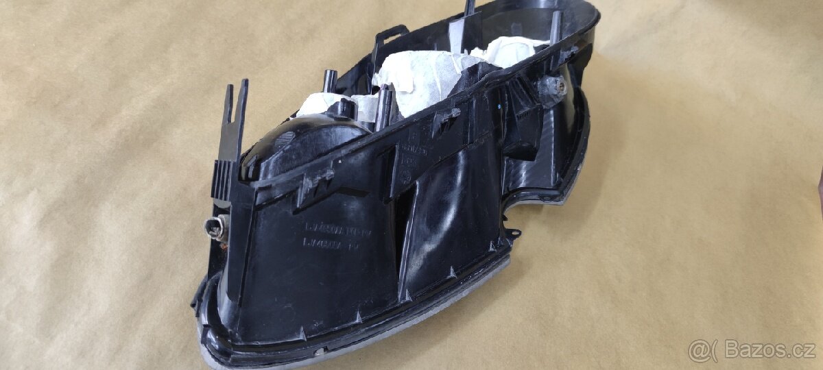 Jaguar XKR XK8 X100 - 4