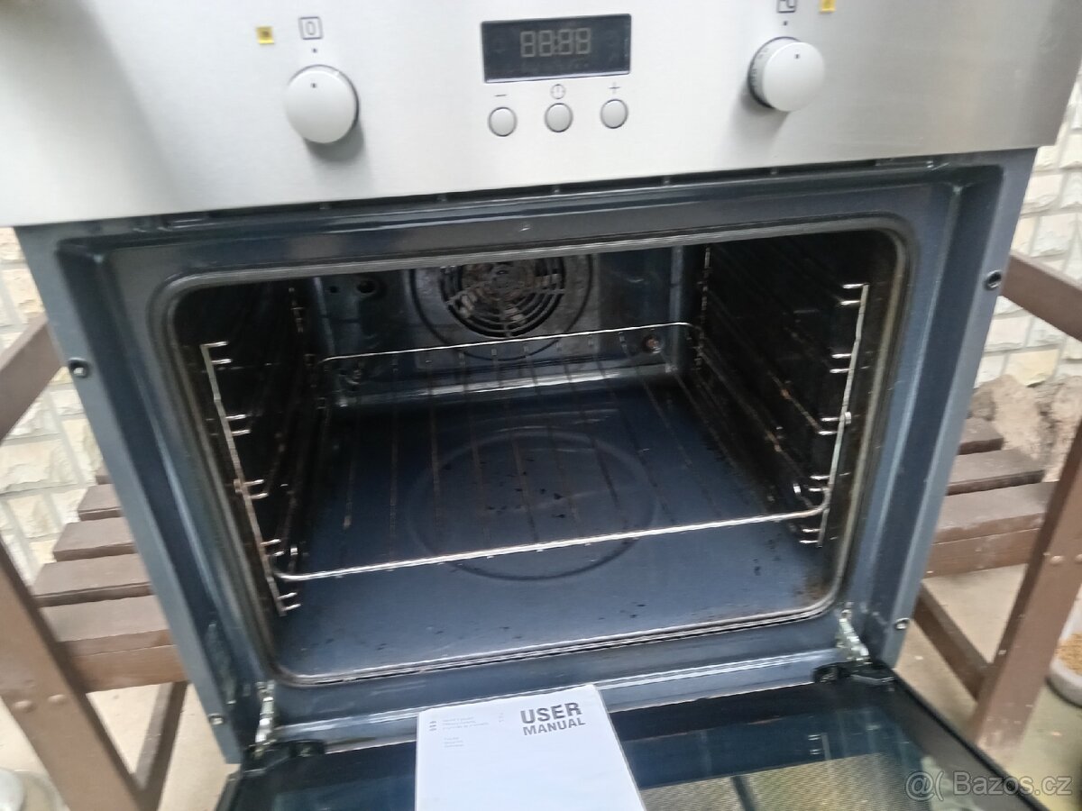 Vestavná trouba Zanussi, horkovzduch - 4