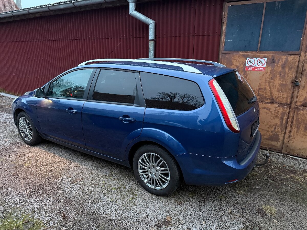 Ford Focus II kombi - 1.6 benzin 74kw - 4