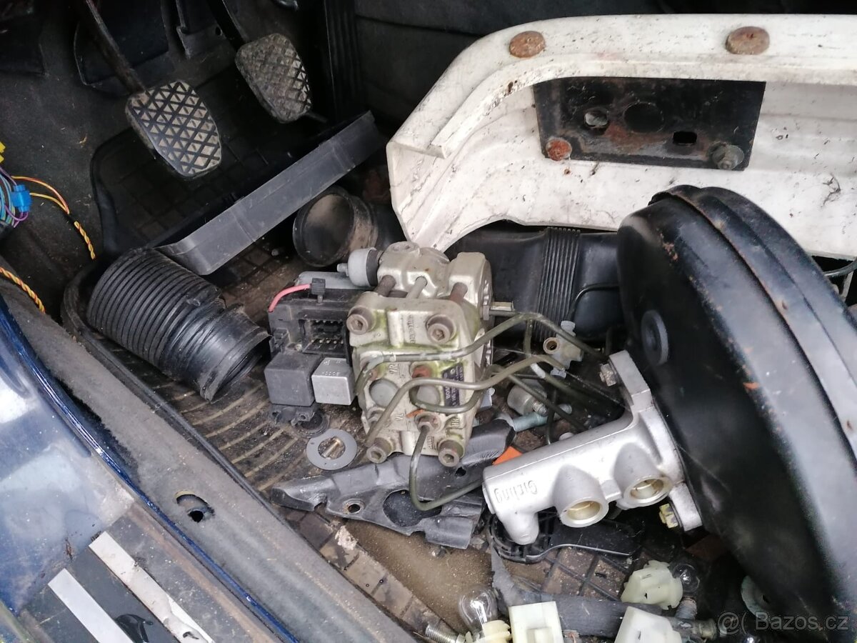 Bmw e34 na náhradní díly - 4