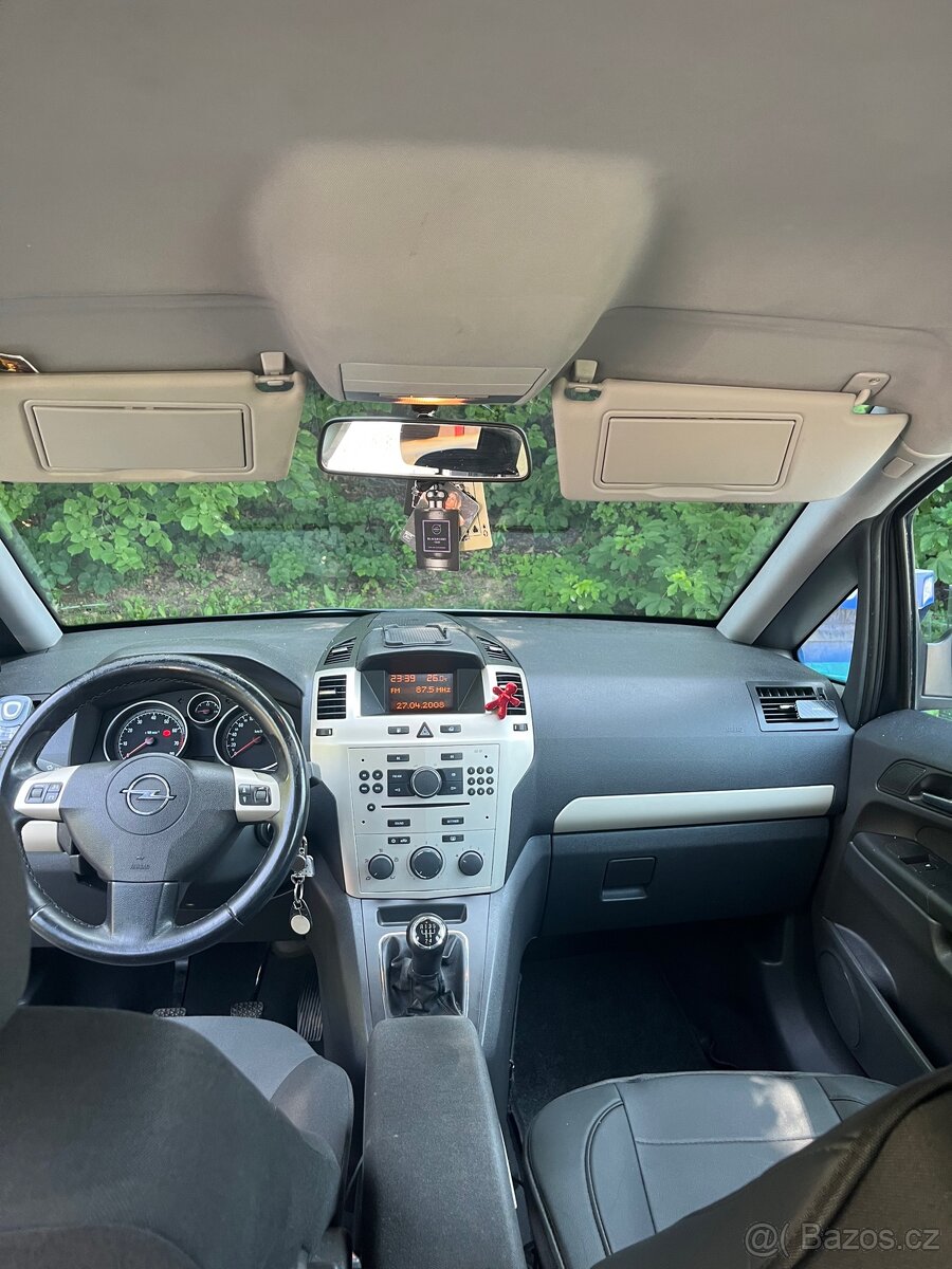 Opel Zafira B 1.6i - 4