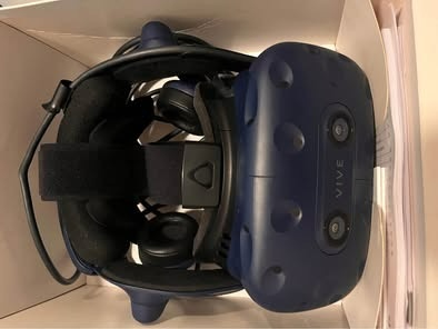 VR VIVE Pro 2 full kit - 4