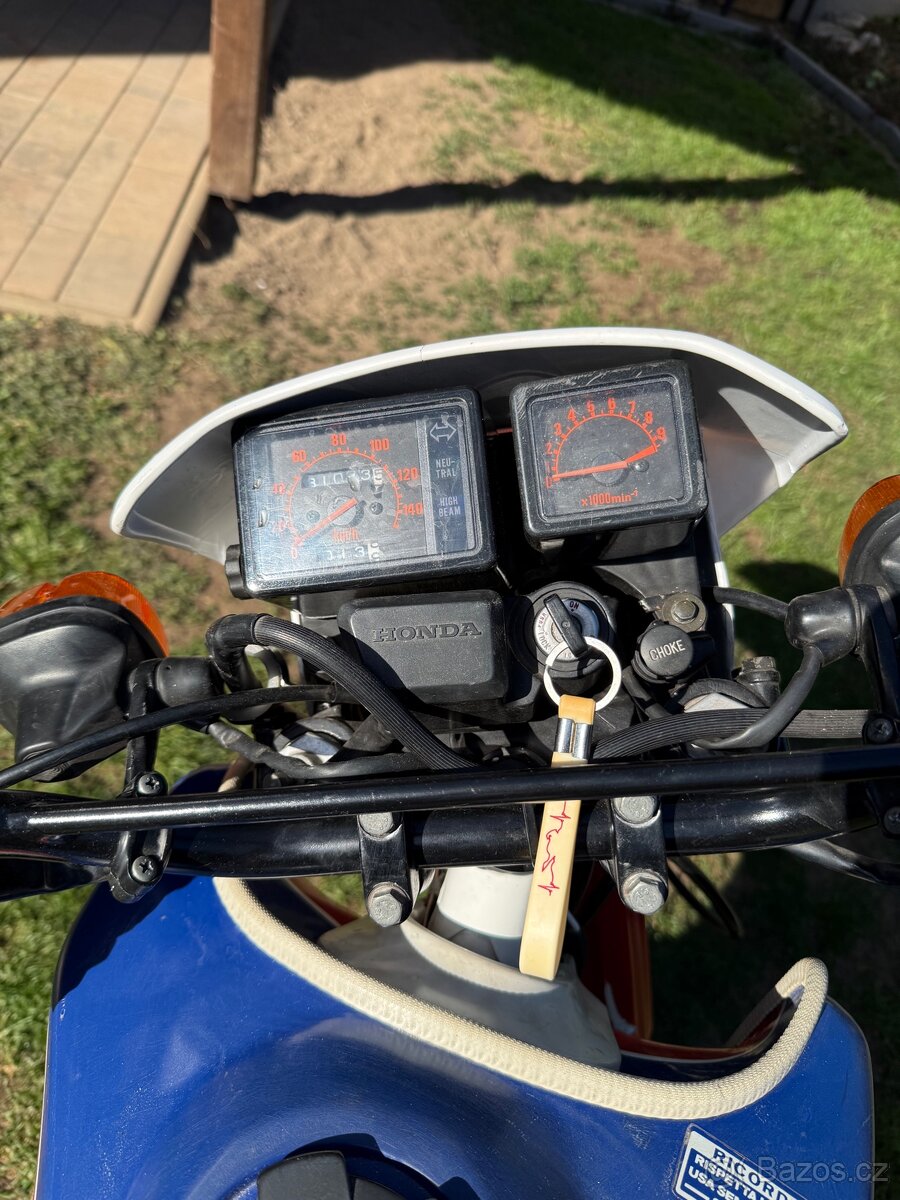 Honda XL200 - 4