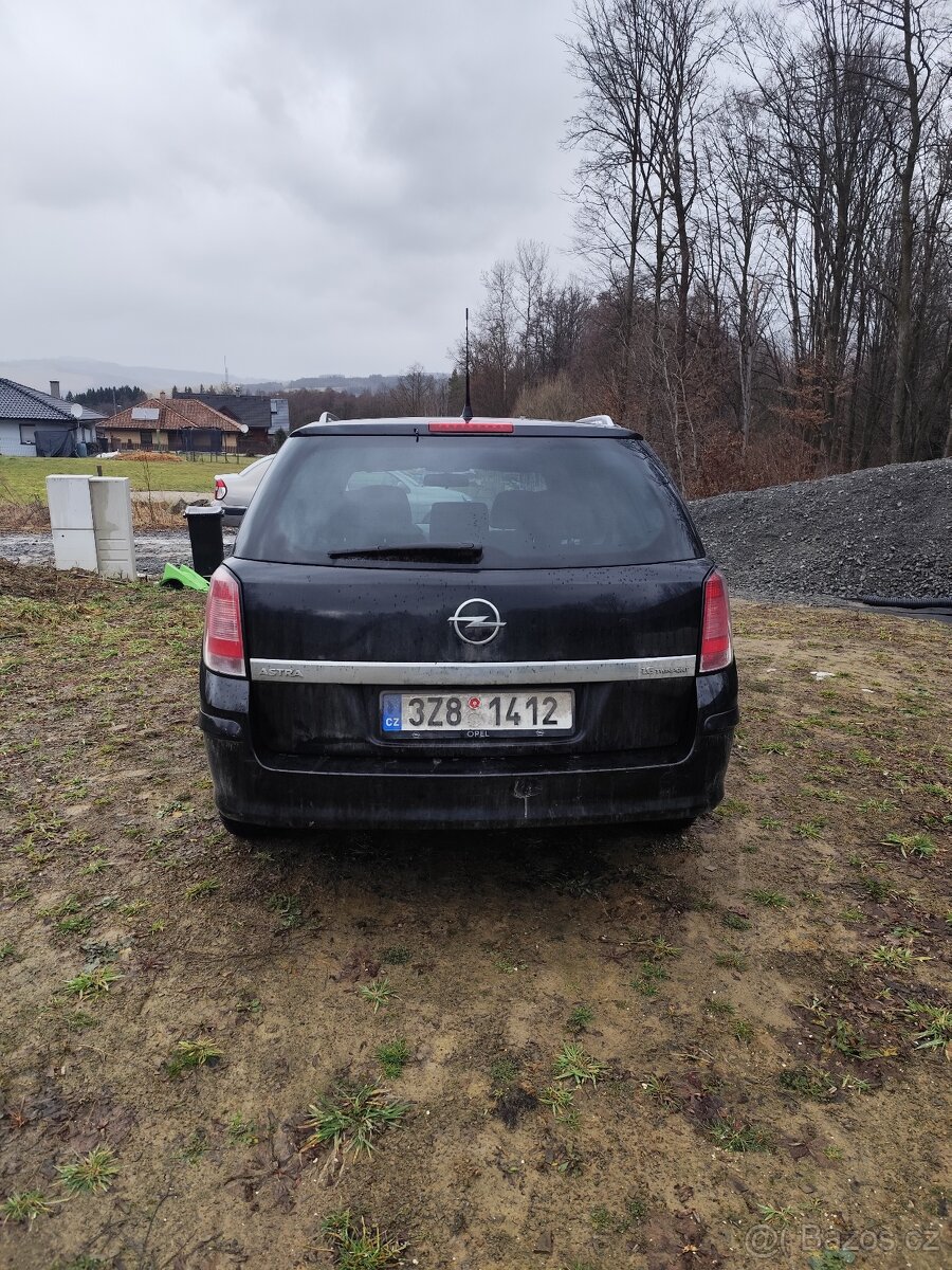 Opel Astra Caravan 1.6 - 4