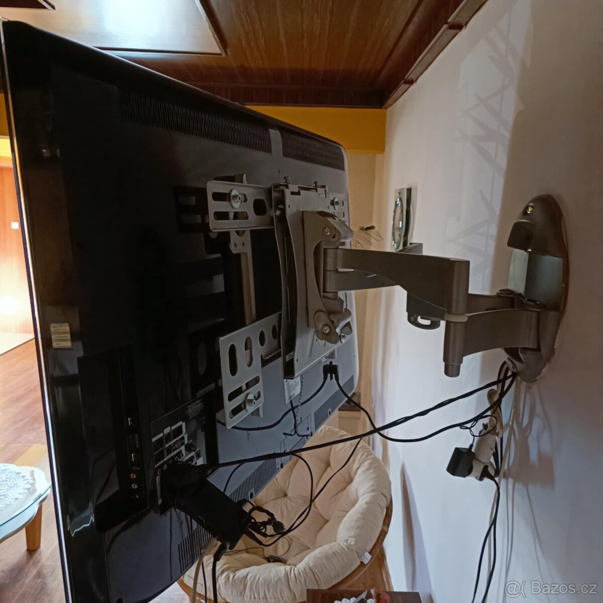 Držák na televizi - 4