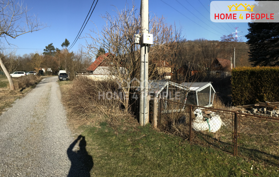 prodej pozemků, 262 m² a 323 m², obec Zadní Třebáň – pohled 4