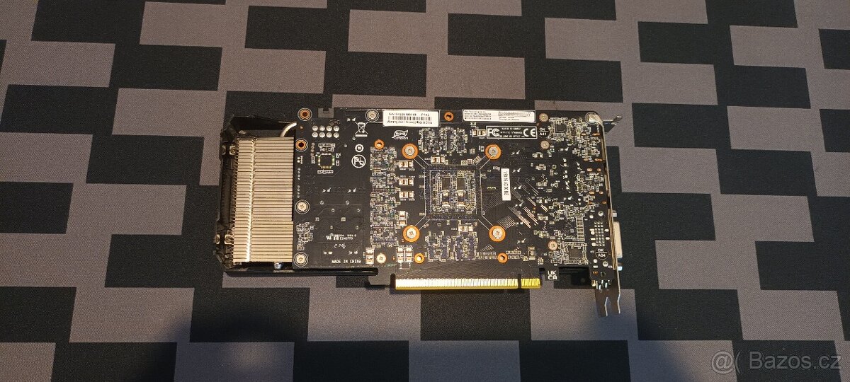 PNY GeForce GTX 1660 Ti 6GB - 4