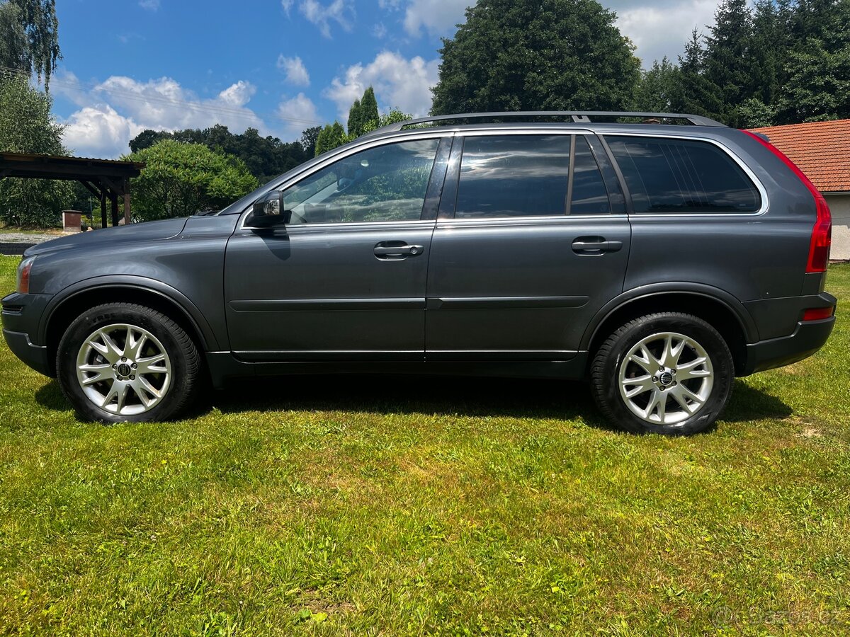 VOLVO XC90 2.4 D5 AWD - 4