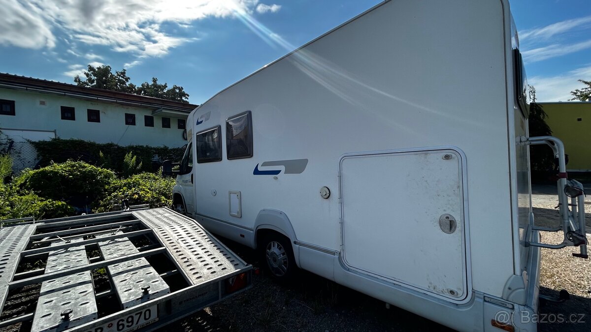 Elliot Garage P - Karavan - 4