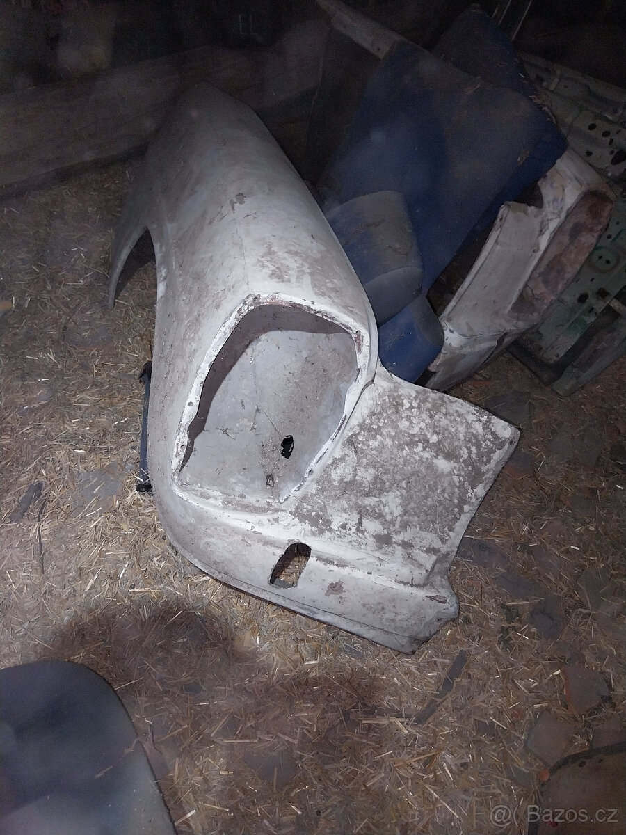 Blatniky na Mercedes W115 - 4