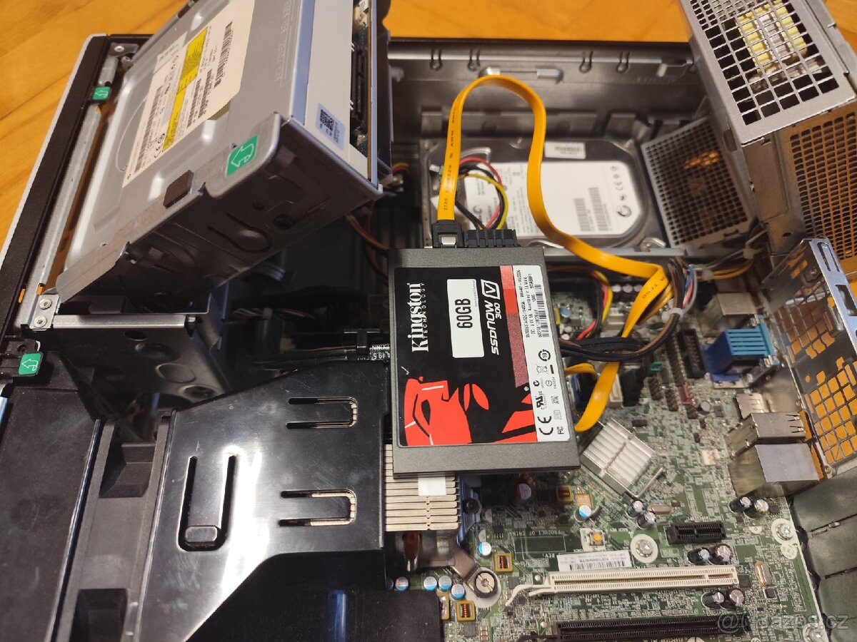 HP Compaq 8200 + monitor - 4