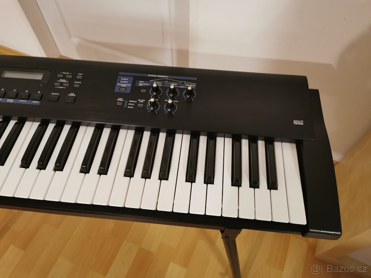 Roland Juno-D Limited Edition - 4