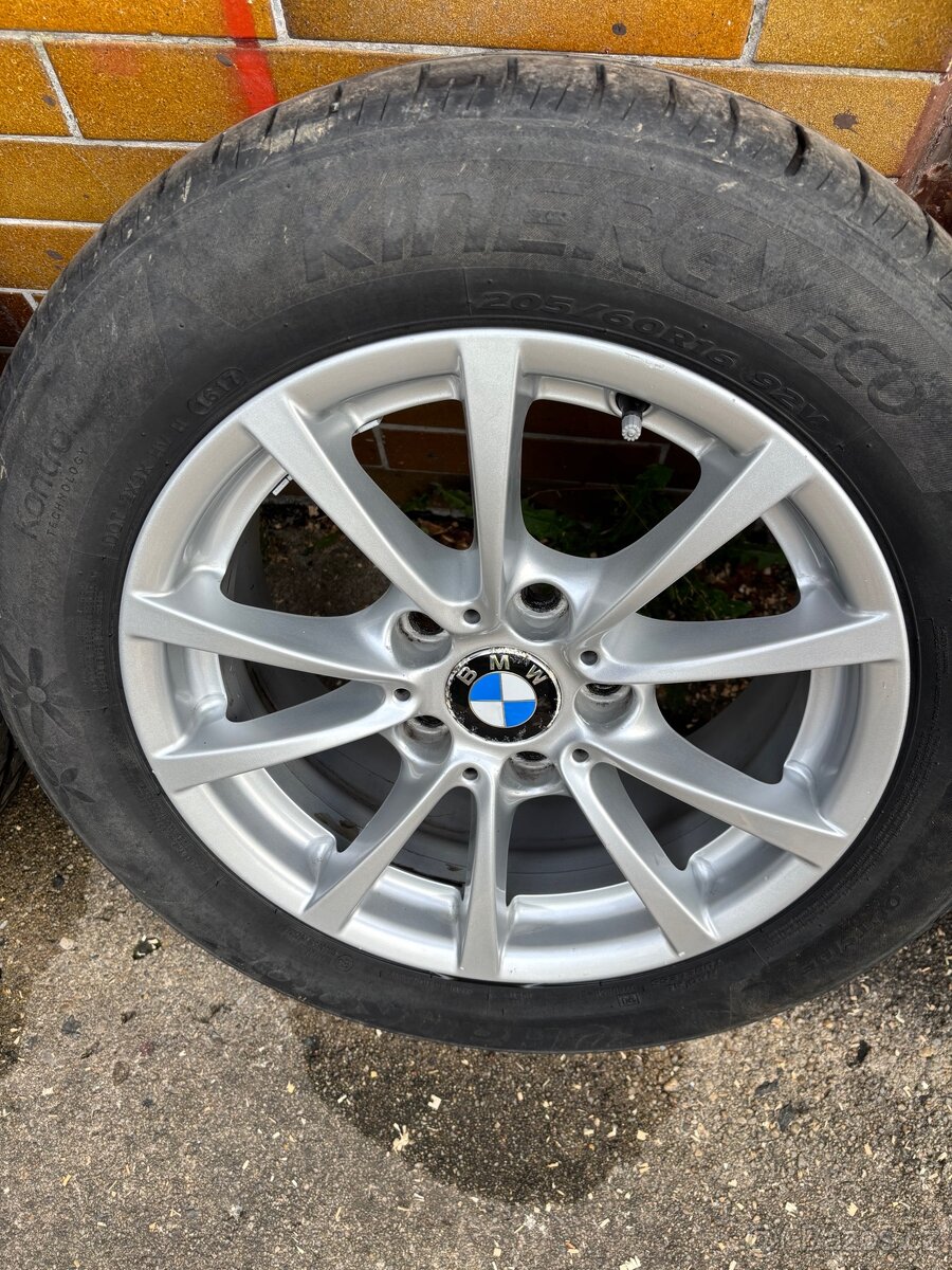 BMW R16 205/60/16 - 4