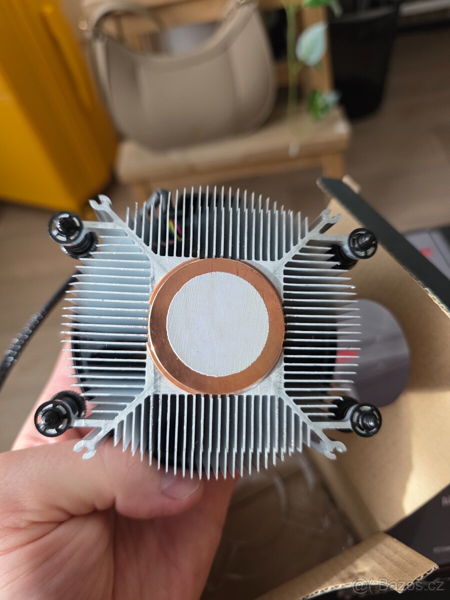 Ryzen 5 2600X s origo chladičem - 4