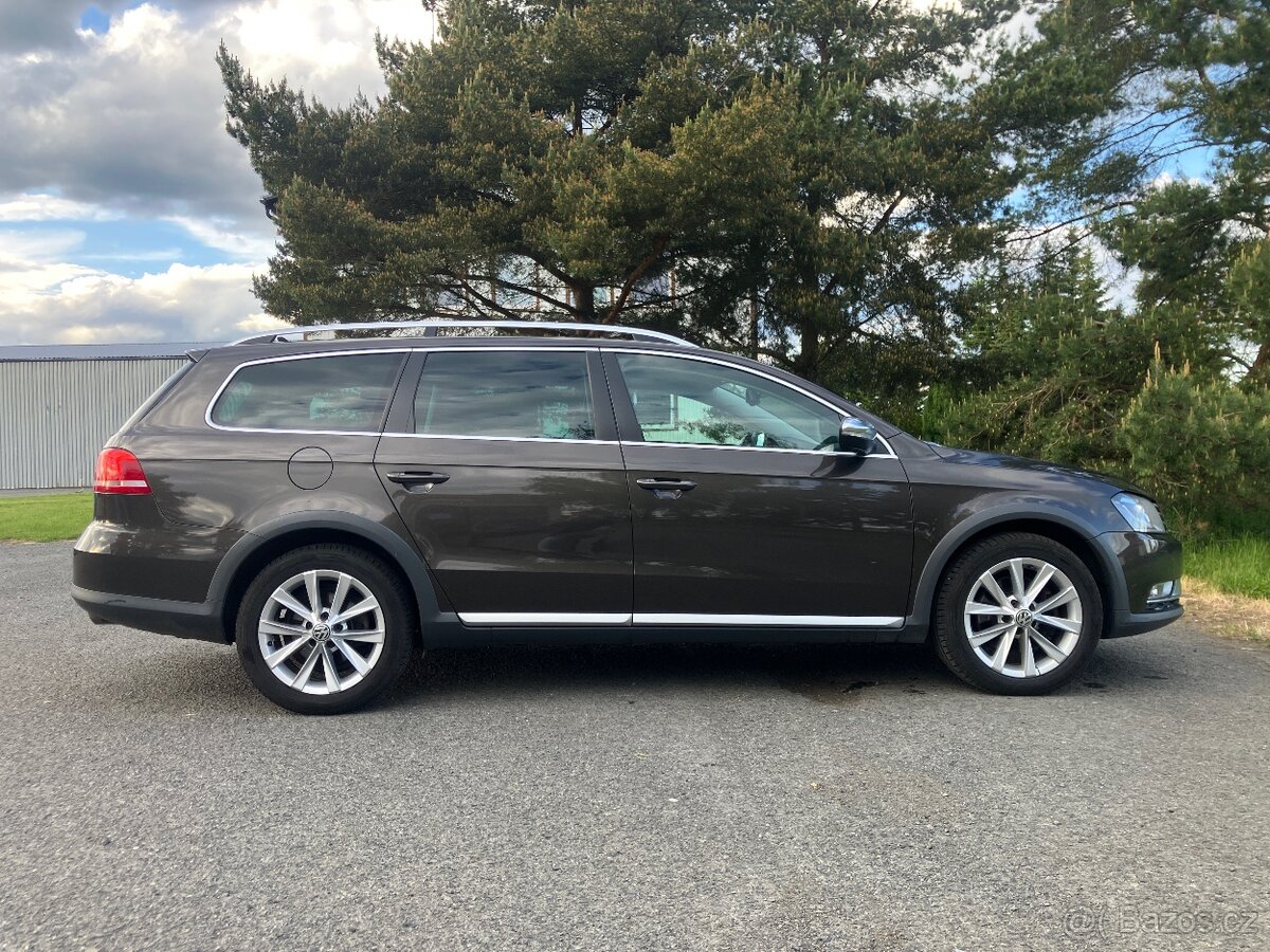 Volkswagen Passat B7 variant Alltrack 4x4 - 4