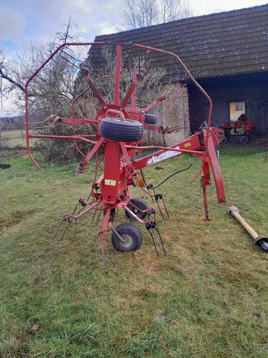 prodám nesený obraceč zn FELLA TH 440 D Hydro - 4