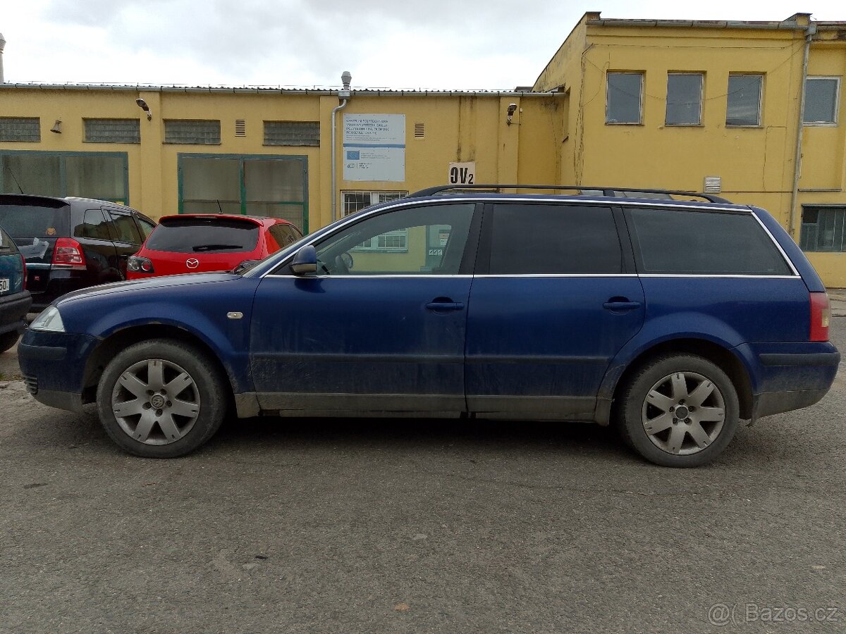 Volkswagen Passat - 4