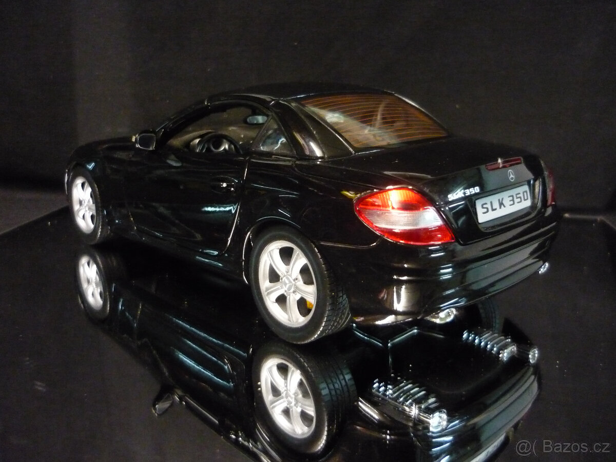 Mercedes Benz SLK 350 Welly 1/18 - 4