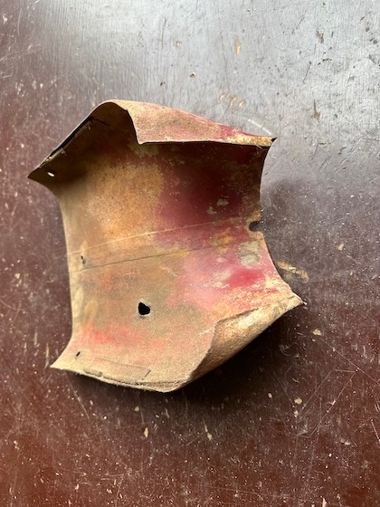 Predám vrchná časť prsíček, prsíčka JAWA pionýr 555 550 - 4