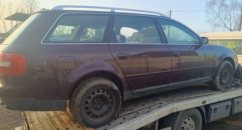 ND z Audi A6 avant 2393.cm3 125.kw benzín r.v.2001 (RP) - 4