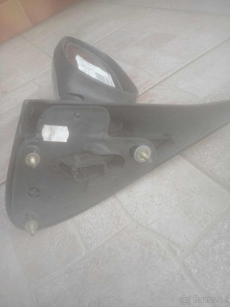 Levé zrcátko Renault Megane - 4