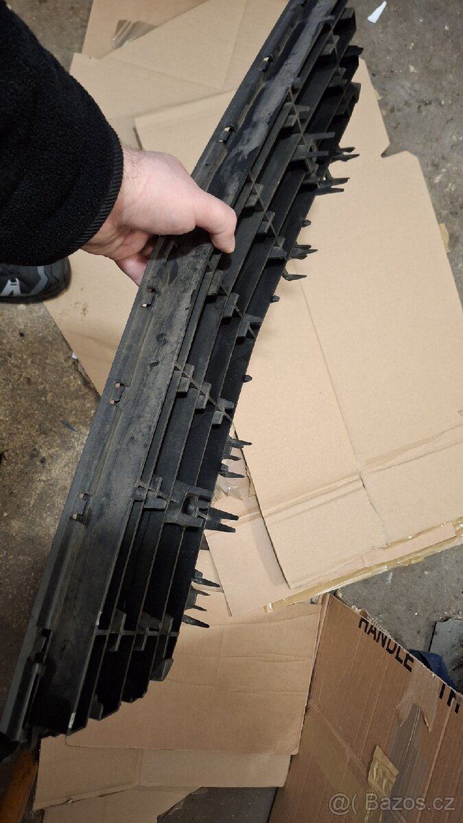 Mřížka nárazníku Opel Astra H facelift - 4