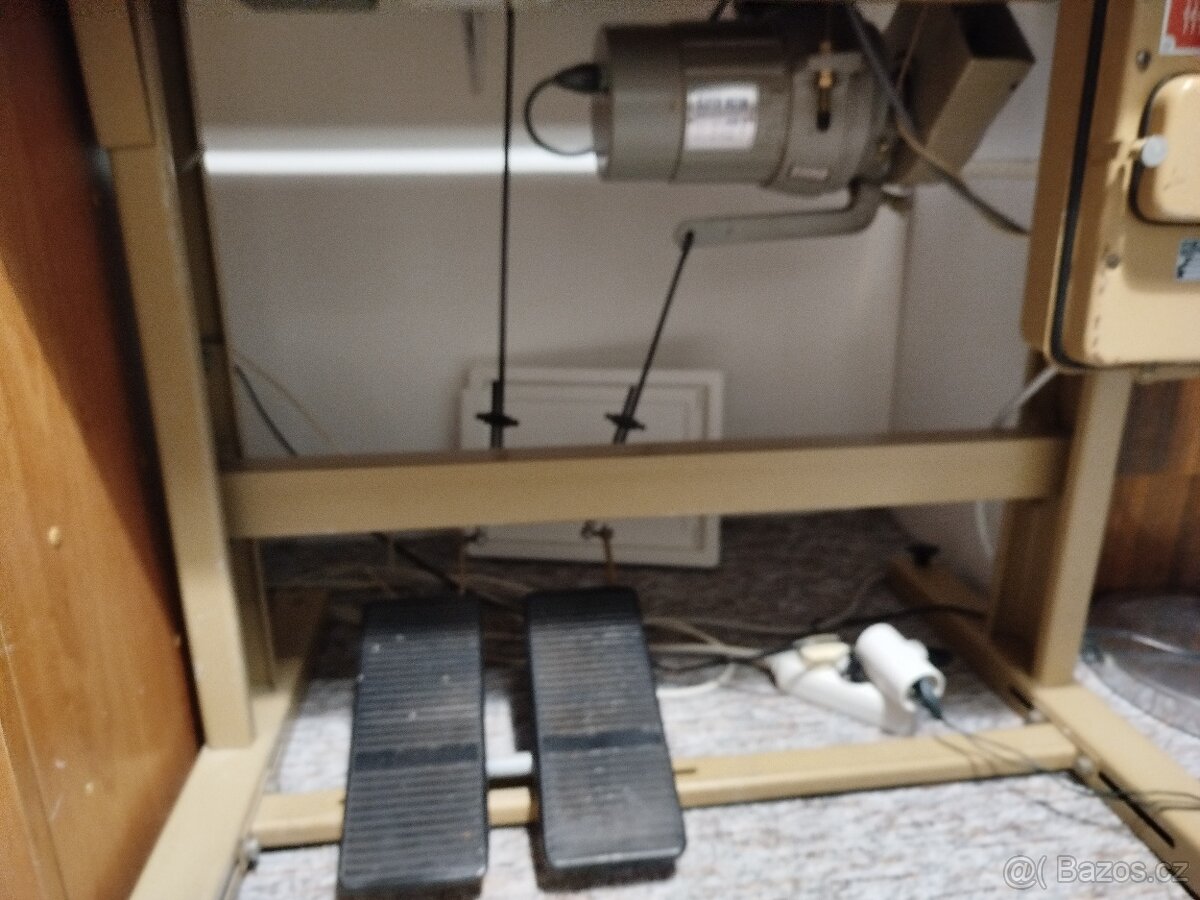 Průmyslový šicí stroj Minerva - 4