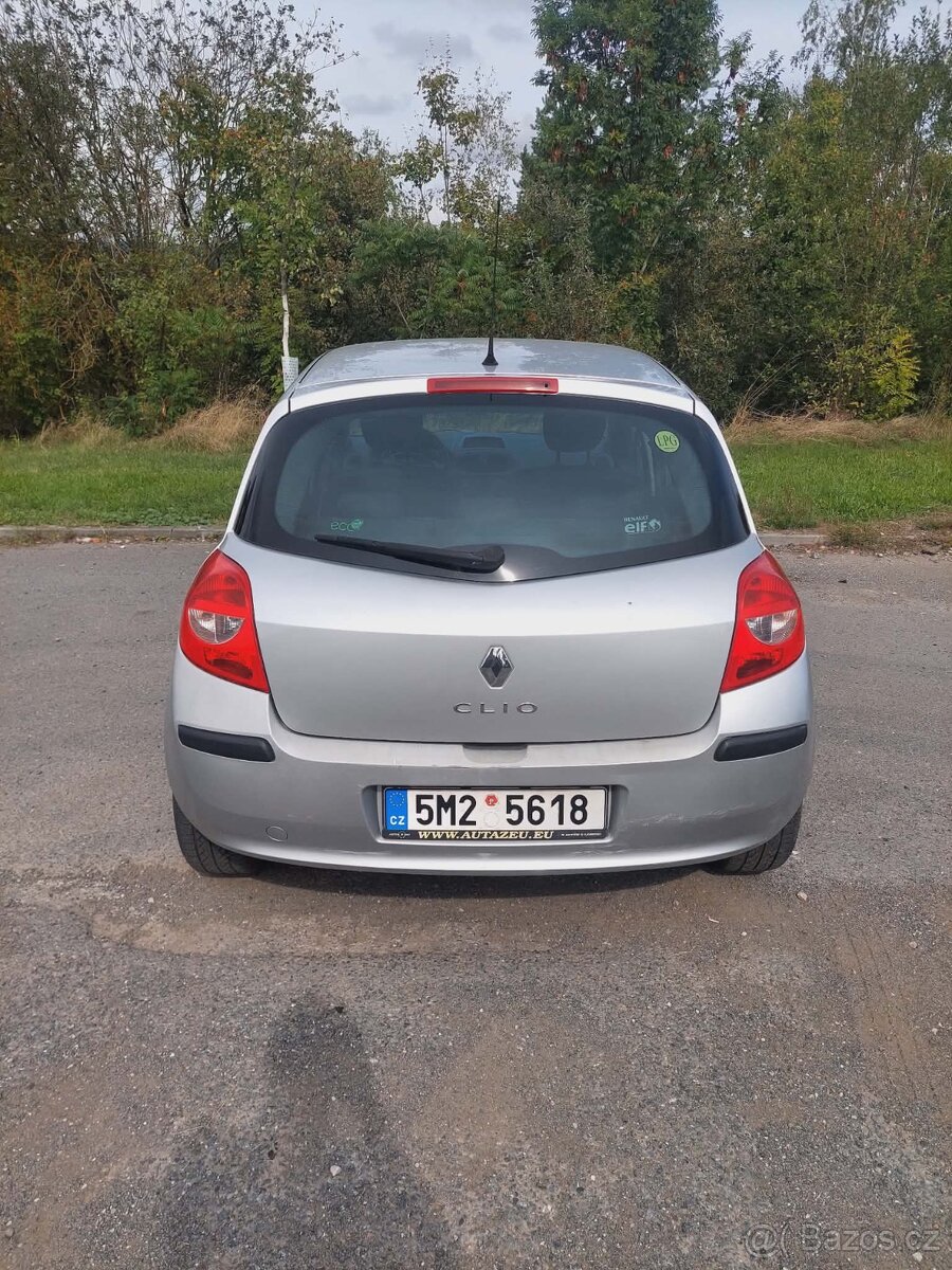 Renault Clio III - 4
