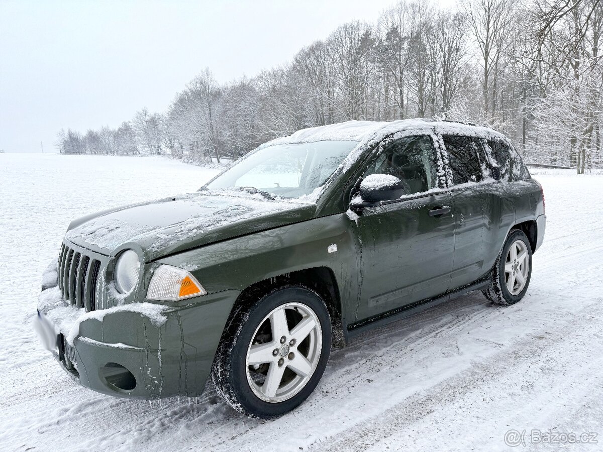 Jeep Compass 2.0 CRD (TDI)Tažné,klima,nové pneu - 4