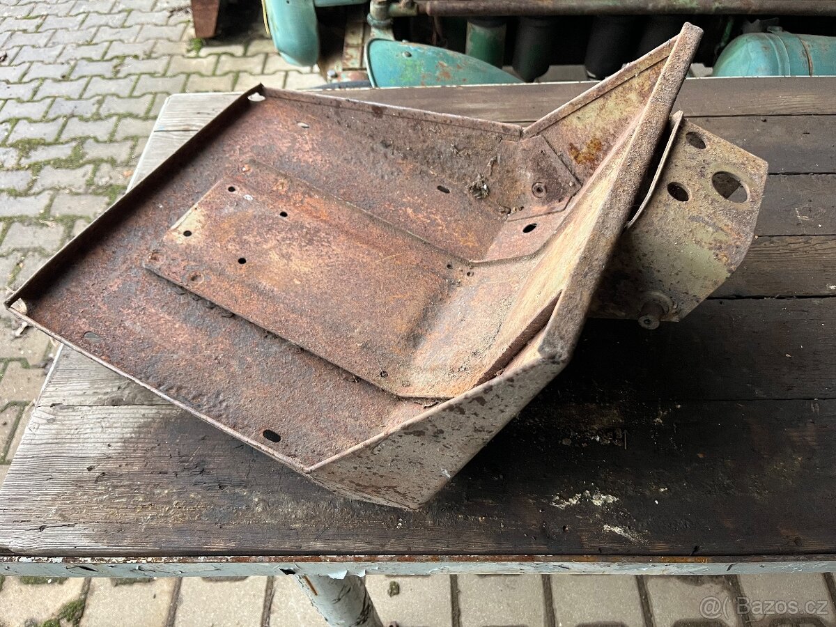 prodám sedačku Zetor Super - 4