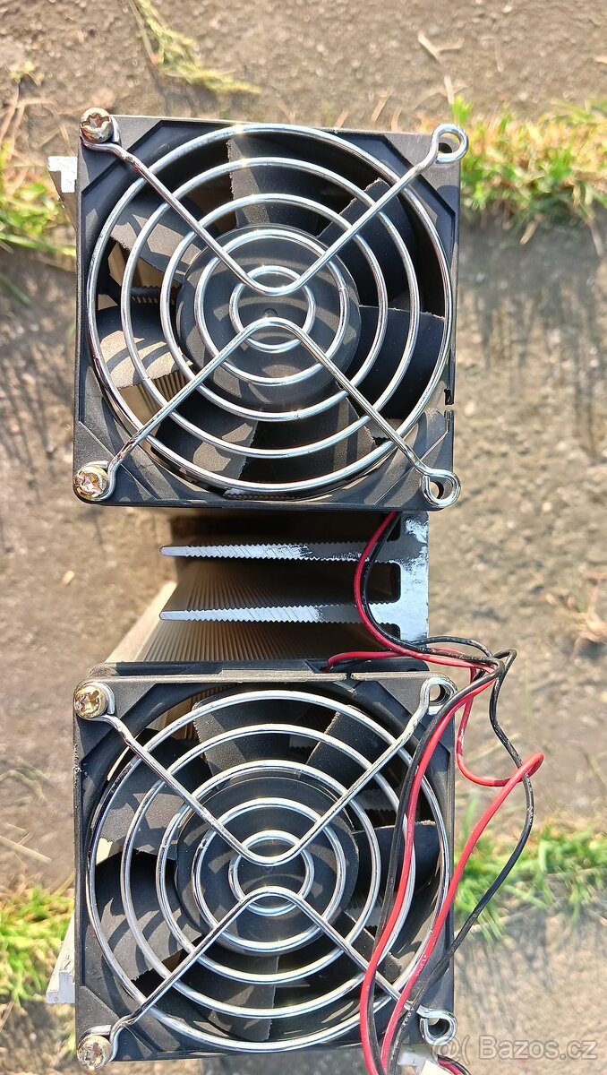 Žebrovaný hliníkový chladič - 4