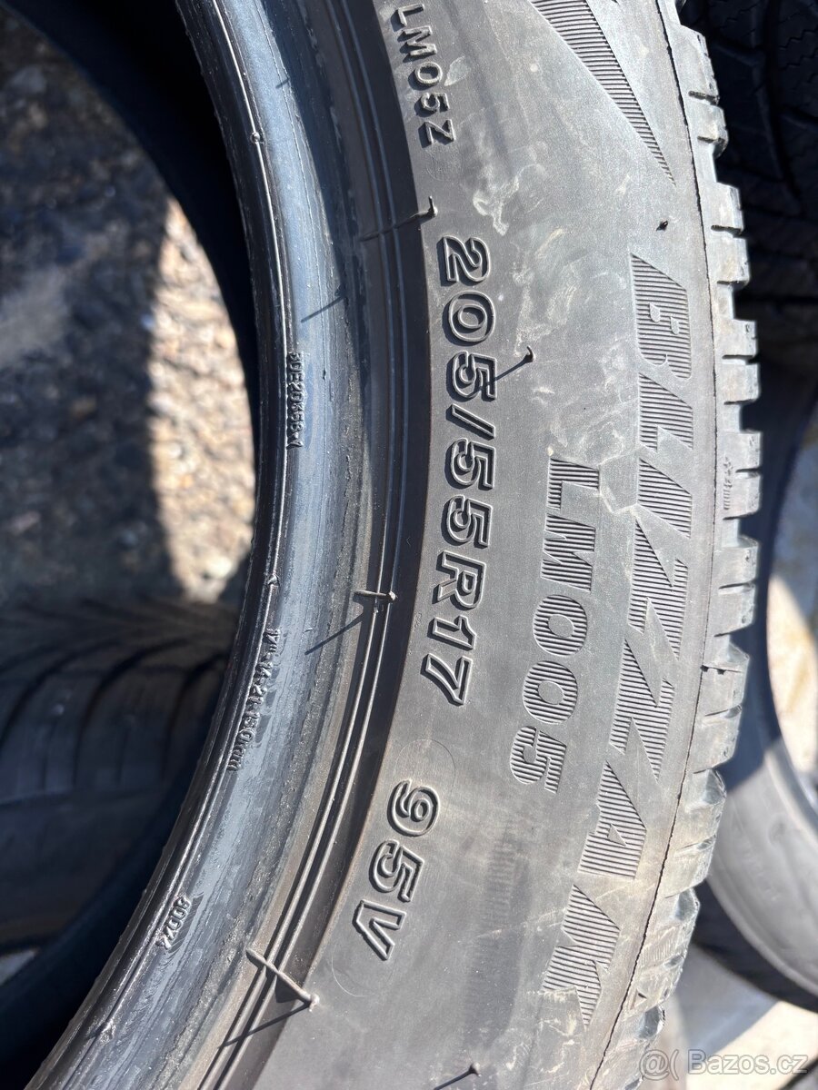 Pneu 205/55/17 Bridgestone - 4