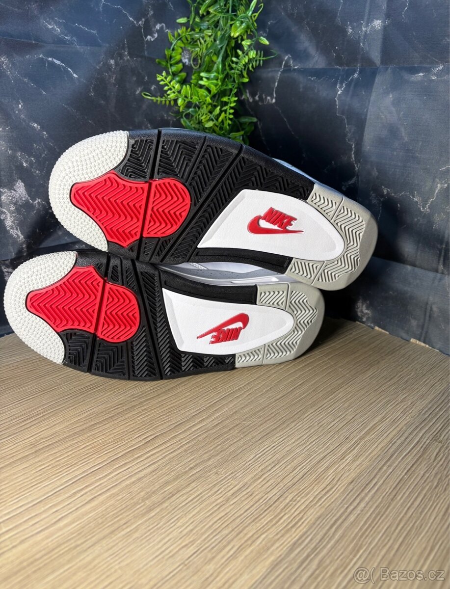 Jordan 4 - 4