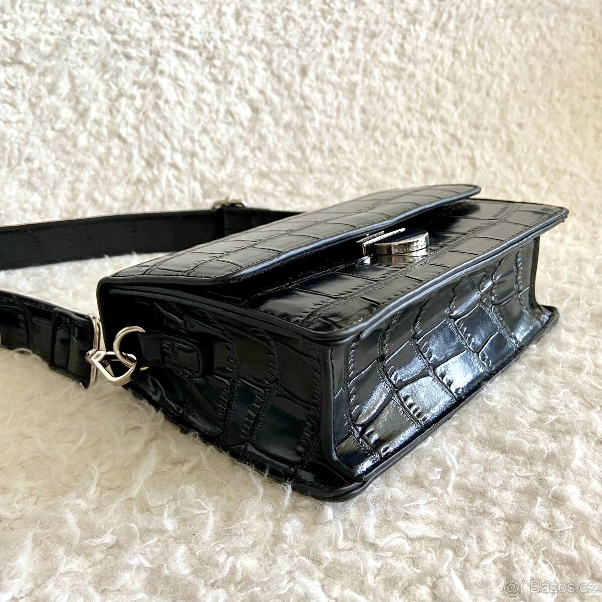 Dámská černá kabelka přes rameno. Nová - 4