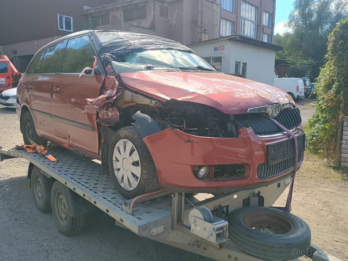 Škoda Fabia 2, 1.2htp 51kw - 4